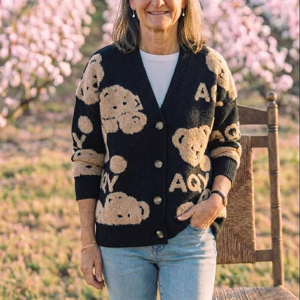 Gwendoline – Gracefully Designed Cardigan
