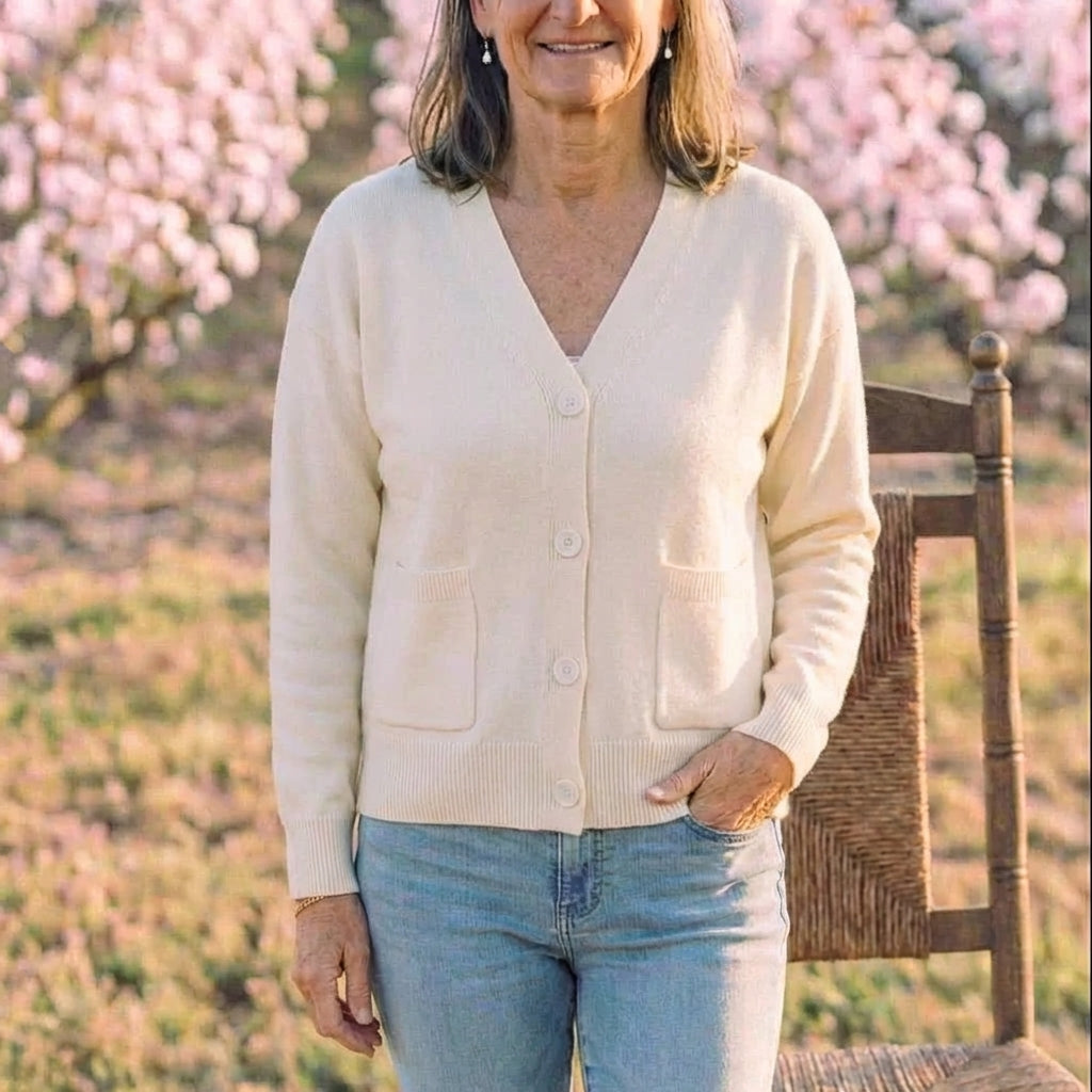 Gillian – Elegantly Designed Cardigan